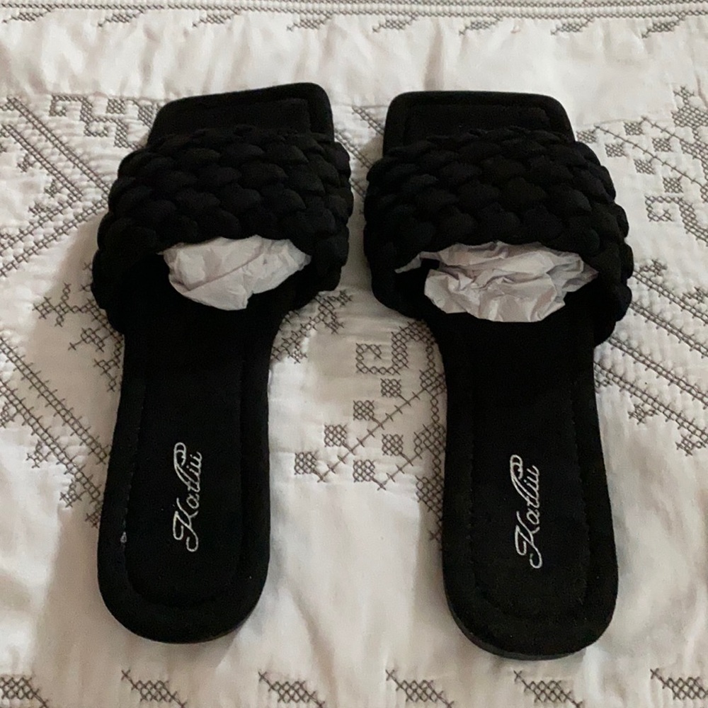 Women’s sandals
